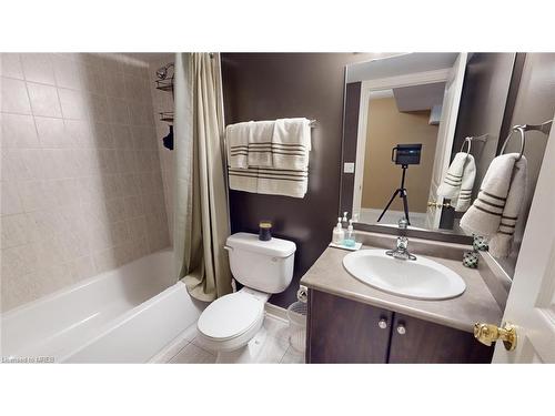 606 Oldman Road, Oshawa, ON - Indoor Photo Showing Bathroom