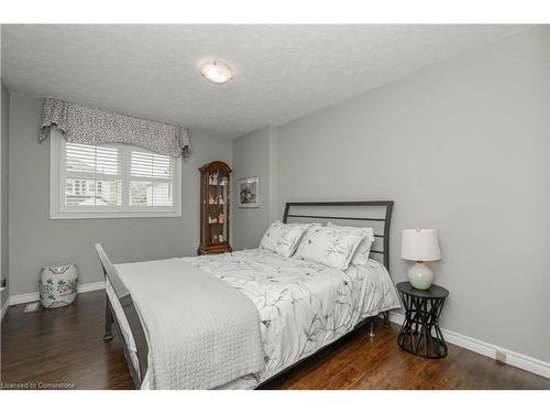 70 English Street, Brampton, ON - Indoor Photo Showing Bedroom