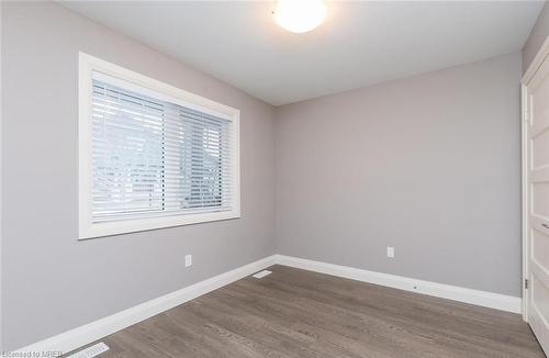 9-1 Chamberlain Avenue, Ingersoll, ON - Indoor Photo Showing Other Room