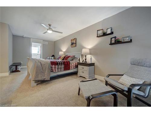 9-1 Chamberlain Avenue, Ingersoll, ON - Indoor Photo Showing Bedroom