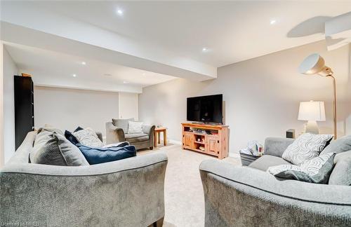 9-1 Chamberlain Avenue, Ingersoll, ON - Indoor Photo Showing Living Room