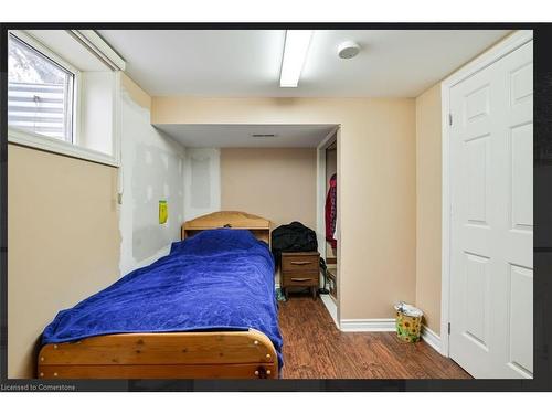 544 First Avenue, Welland, ON - Indoor Photo Showing Bedroom