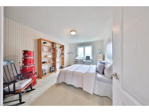 3527 Ash Row Crescent, Peel, ON - Indoor Photo Showing Bedroom