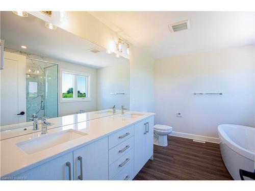 3 Lucas Road, St. Thomas, ON - Indoor Photo Showing Bathroom