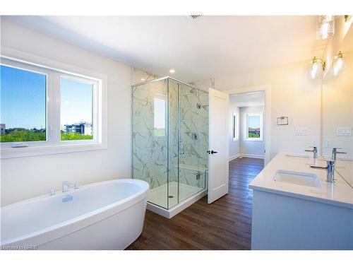 3 Lucas Road, St. Thomas, ON - Indoor Photo Showing Bathroom