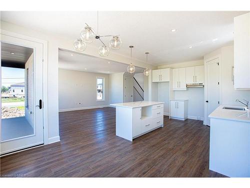 3 Lucas Road, St. Thomas, ON - Indoor Photo Showing Kitchen