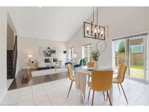 575 Brittania Crescent, Kitchener, ON - Indoor Photo Showing Dining Room