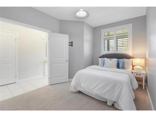 575 Brittania Crescent, Kitchener, ON - Indoor Photo Showing Bedroom