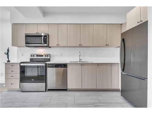 308-310 Broadway Avenue, Orangeville, ON - Indoor Photo Showing Kitchen With Stainless Steel Kitchen