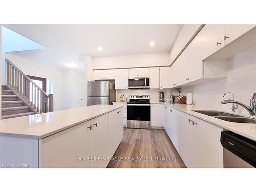 42-110 Fergus Ave Avenue, Kitchener, ON - Indoor Photo Showing Kitchen With Stainless Steel Kitchen With Double Sink