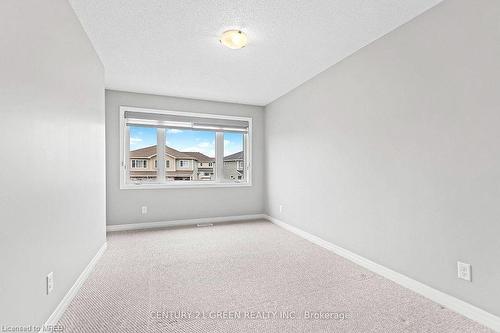 1373 Tremont Drive Drive, Kingston, ON - Indoor Photo Showing Other Room