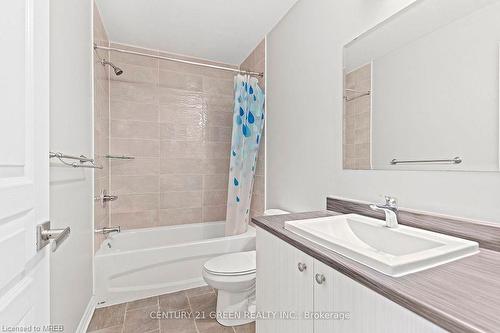 1373 Tremont Drive Drive, Kingston, ON - Indoor Photo Showing Bathroom