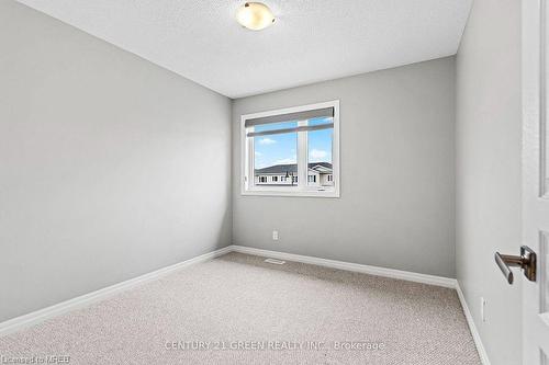 1373 Tremont Drive Drive, Kingston, ON - Indoor Photo Showing Other Room