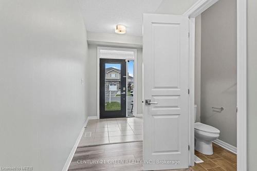 1373 Tremont Drive Drive, Kingston, ON - Indoor Photo Showing Other Room