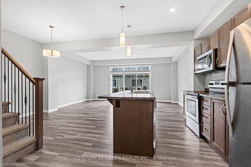 1373 Tremont Drive Drive, Kingston, ON - Indoor Photo Showing Kitchen