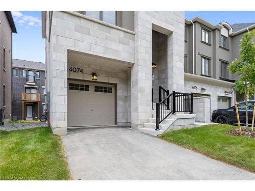 4074 Kadic Terrace, Mississauga, ON - Outdoor