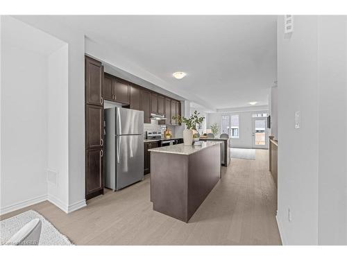 4074 Kadic Terrace, Mississauga, ON - Indoor Photo Showing Kitchen With Stainless Steel Kitchen