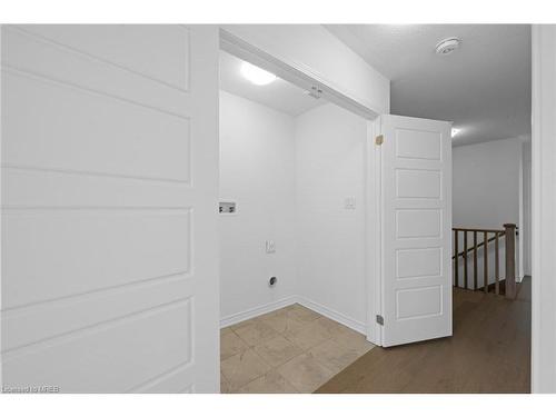 4074 Kadic Terrace, Mississauga, ON - Indoor Photo Showing Other Room