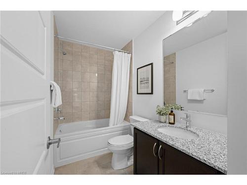 4074 Kadic Terrace, Mississauga, ON - Indoor Photo Showing Bathroom