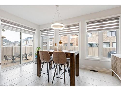 80 Tesla Crescent, Holland Landing, ON - Indoor Photo Showing Dining Room