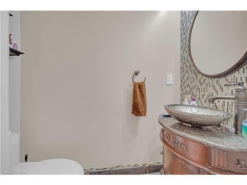 147 Whitwell Drive, Brampton, ON - Indoor Photo Showing Bathroom