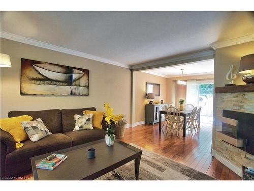 49-1050 Shawnmarr Road, Mississauga, ON - Indoor Photo Showing Living Room With Fireplace