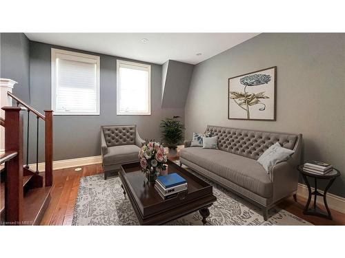 152 Rebecca Street, Oakville, ON - Indoor Photo Showing Living Room