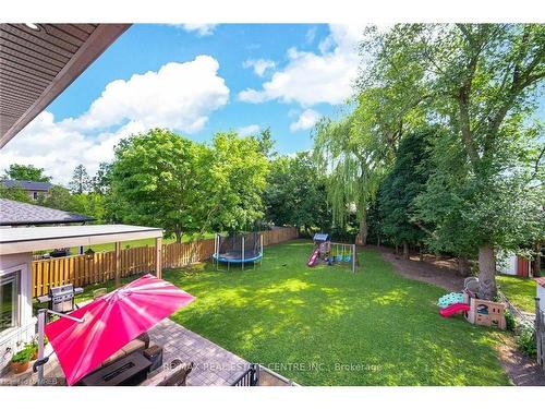 1040 Kent Avenue, Oakville, ON - Outdoor With Backyard