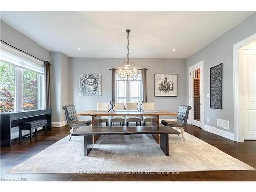 1040 Kent Avenue, Oakville, ON - Indoor Photo Showing Dining Room