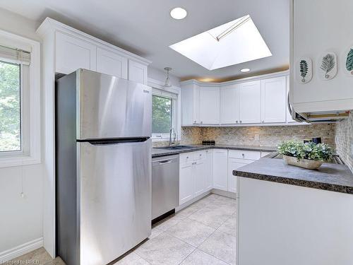 568 Canewood Crescent, Waterloo, ON - Indoor Photo Showing Kitchen