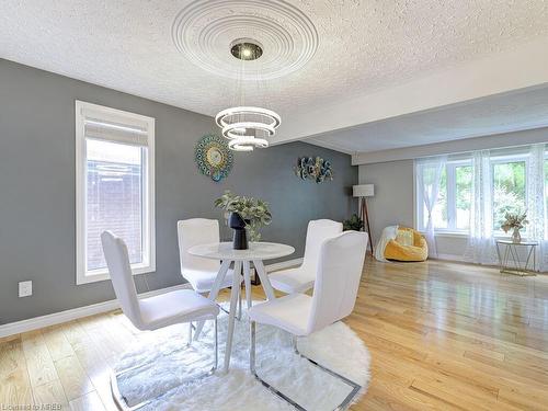 568 Canewood Crescent, Waterloo, ON - Indoor Photo Showing Dining Room