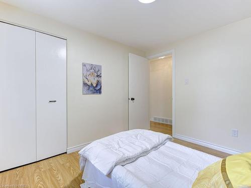 568 Canewood Crescent, Waterloo, ON - Indoor Photo Showing Bedroom