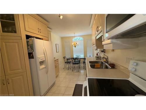 13 Montebello Terrace, Alliston, ON - Indoor Photo Showing Kitchen With Double Sink