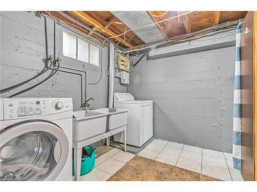 138 Westchester Crescent, St. Catharines, ON - Indoor Photo Showing Laundry Room