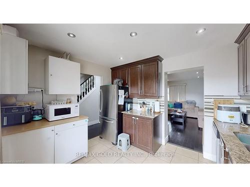 125 Greene Drive, Brampton, ON - Indoor Photo Showing Kitchen With Double Sink