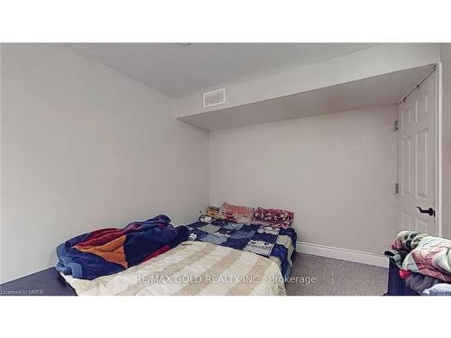 125 Greene Drive, Brampton, ON - Indoor Photo Showing Bedroom