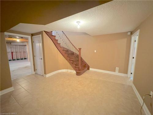 1749 Angus Street, Innisfil, ON - Indoor Photo Showing Other Room