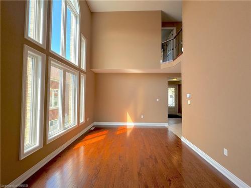 1749 Angus Street, Innisfil, ON - Indoor Photo Showing Other Room