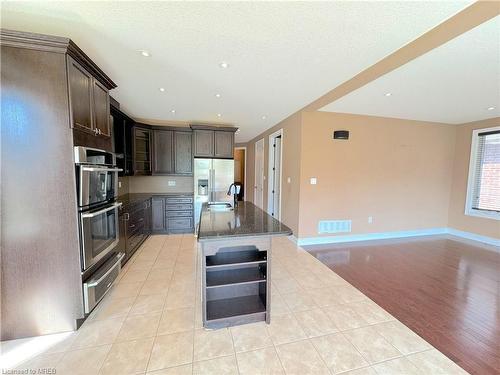 1749 Angus Street, Innisfil, ON - Indoor Photo Showing Kitchen