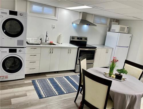 3857 Panama Court, Niagara Falls, ON - Indoor Photo Showing Laundry Room