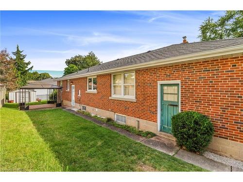 877 Condor Drive, Burlington, ON - Outdoor With Exterior