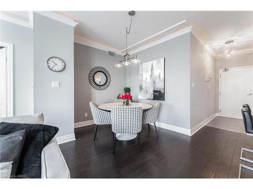 Ph404-88 Palace Pier Court, Toronto, ON - Indoor Photo Showing Dining Room