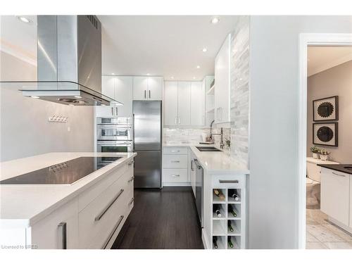 Ph404-88 Palace Pier Court, Toronto, ON - Indoor Photo Showing Kitchen With Double Sink With Upgraded Kitchen