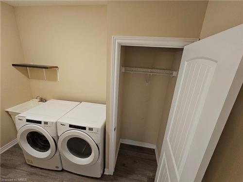 149 Susan Drive, Fonthill, ON - Indoor Photo Showing Laundry Room