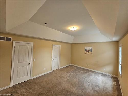 149 Susan Drive, Fonthill, ON - Indoor Photo Showing Other Room