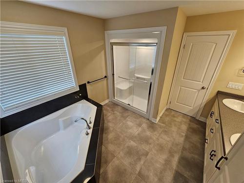 149 Susan Drive, Fonthill, ON - Indoor Photo Showing Bathroom