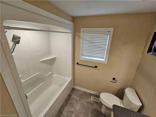 149 Susan Drive, Fonthill, ON - Indoor Photo Showing Bathroom