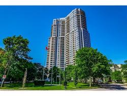 1824-25 Kingsbridge Gdn Circle  Mississauga, ON L5R 4B1