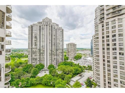 1824-25 Kingsbridge Gdn Circle, Mississauga, ON - Outdoor With Facade