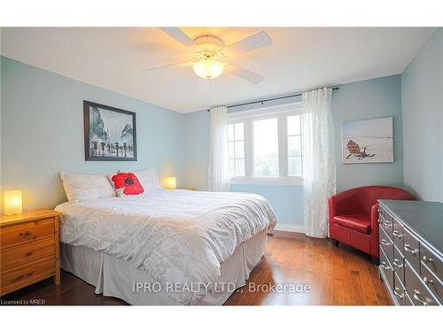 974 Raintree Lane, Mississauga, ON - Indoor Photo Showing Bedroom